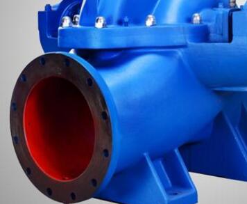 　　中開泵，一種采購單上面常見的一種泵類產(chǎn)品，或者說我們在一些投標(biāo)項(xiàng)目上面也能看到它的身影。那么到底什么樣的水泵我們稱其為中開泵呢?其實(shí)中開泵的型號也就那么幾種!  　　首先，中開泵就是我們常說的單級雙吸式離心泵，即：雙吸離心泵。此類水泵只能輸送清水，不能含有雜質(zhì)，他最大的特點(diǎn)便是流量很大，因此我們又稱其為大流量離心泵。(這里的大流量是指上千方每小時(shí)的出水量)  　　中開泵的常用型號分別為：S型、SH型。  　　知道了這種水泵的特點(diǎn)那么對于它的用途想必也是一目了然了，只要是您需要流量上千方揚(yáng)程不是很高而且輸送清水，那么您就可以選擇這種水泵了，它的價(jià)格我們陽光泵業(yè)是根據(jù)實(shí)際的參數(shù)決定。如果您需要的流量不是很大，那么您也可以選擇普通的管道離心泵就可以